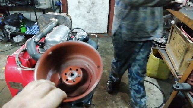 Устранение течи масла из под воздушного фильтра двигателя уд-25 смотреть онлайн