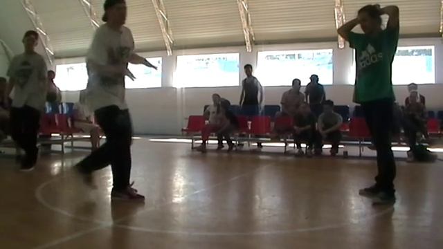джем нежданчик - пары - 1/2 - корнилов рома и слугин андрей vs. поншол и тарат смотреть онлайн