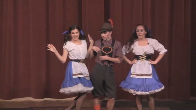 "Two Ladies" - Cabaret смотреть онлайн