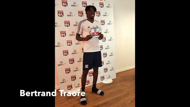 Players Show Off Thier Fifa 18 CDs | Draxler, Thiago Silva, Zappacosta... смотреть онлайн