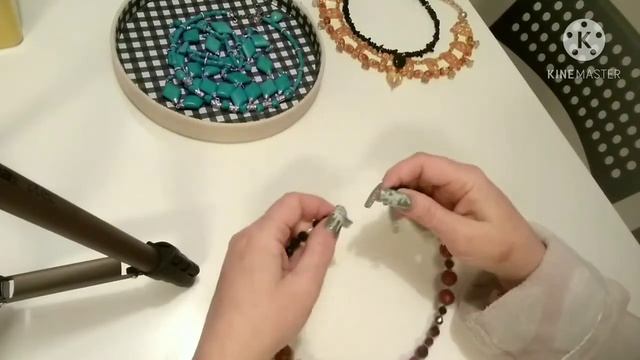 Переделка. Бусы на мемори проволоке, которые я ношу под воротничёк рубашки. смотреть онлайн