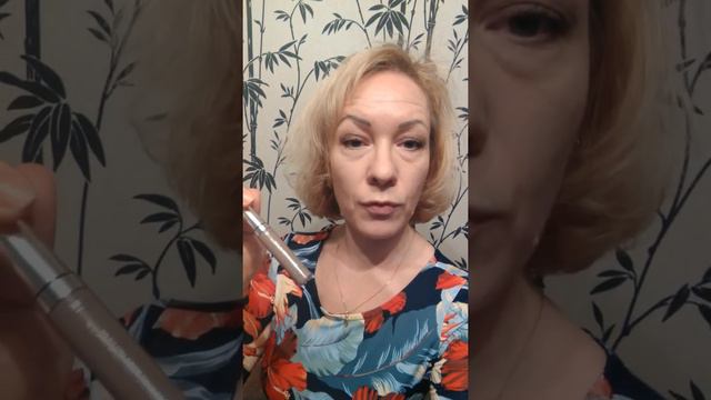Жидкие матовые тени the ONE смотреть онлайн
