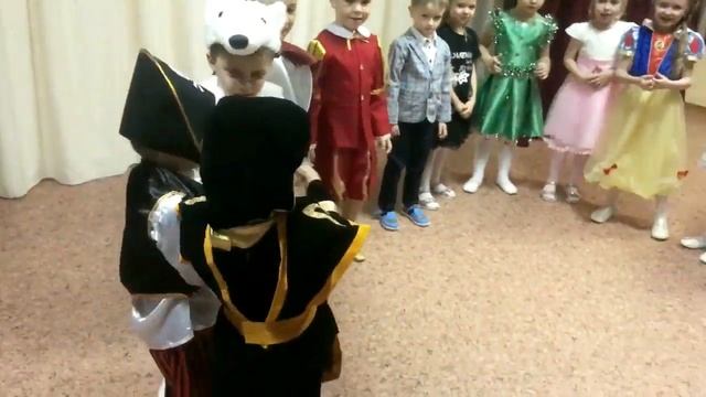 С Новым Годом! Поздравления от малышей! Детский театр Молоко г. Белгород - актерское мастерство смотреть онлайн