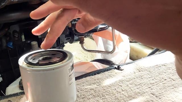 Changing Your Boats Fuel Filter / Fuel Water Separator смотреть онлайн