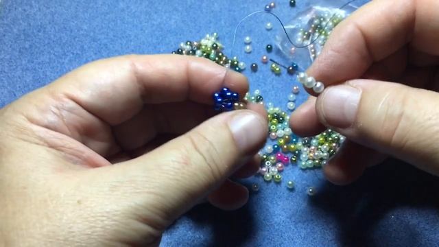 Колье из бисера с перламутровыми бусинами. Квадратный жгут. смотреть онлайн