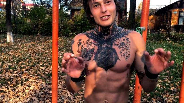 ВЫ НИКОГДА НЕ НАКАЧАЕТЕ СПИНУ НА ТУРНИКЕ ИЗ-ЗА ЭТОГО (СМОТРИ ВНИМАТЕЛЬНО!) ★ смотреть онлайн