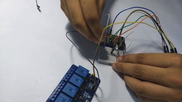Color sensor TCS 3200 with Arduino or Node MCU ESP8266 | Node MCU Projects | Color Detection смотреть онлайн