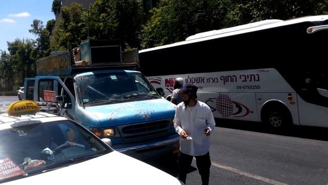 Breslov Chassidim in Jerusalem смотреть онлайн