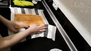 ТВОРОЖНОЙ рулет с ВИШНЯМИ. Рецепт.