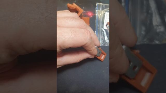 Уголок мебельный 26х26 мм с декоративной накладкой коричневый STARFIX Видеоотзыв (обзор) Александра