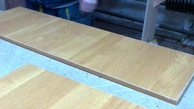 Обработка кромки ПВХ ручным фрезером