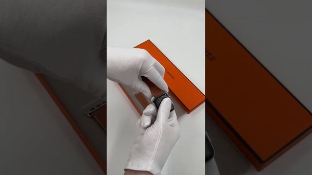 Видеообзор кожаных ремешков для Apple Watch Hermes ручной работы с фирменной коробкой