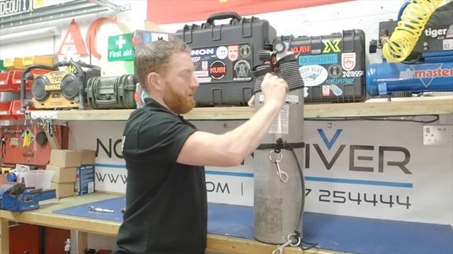 HOW TO SETUP YOUR STAGE CYLINDER | Where to place the stage rigging on stage Cylinders and Tanks смотреть онлайн