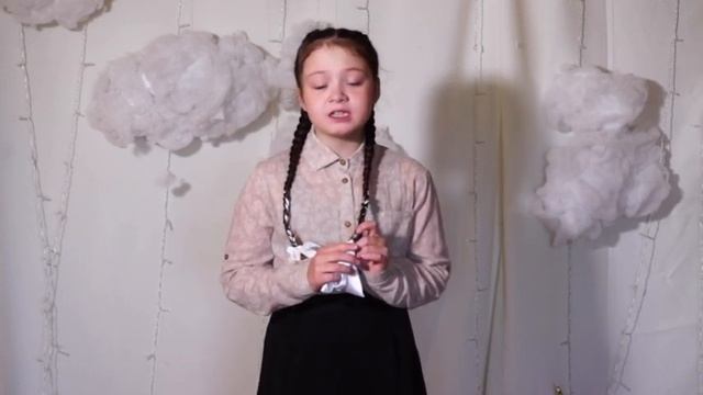 Стихотворение о почтальонке Татьяны Черновской. Читает Эмилия Орлова смотреть онлайн