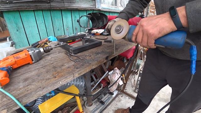 КРУТАЯ САМОДЕЛКА | Самоделка для гаража и дома | Самоделка из БОЛГАРКИ смотреть онлайн