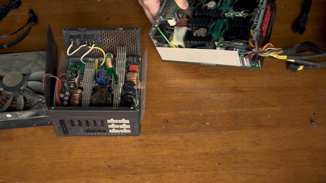 Решение проблемы прогара проводов в модульных блоках. Хитрости сервисов по ремонту БП смотреть онлайн