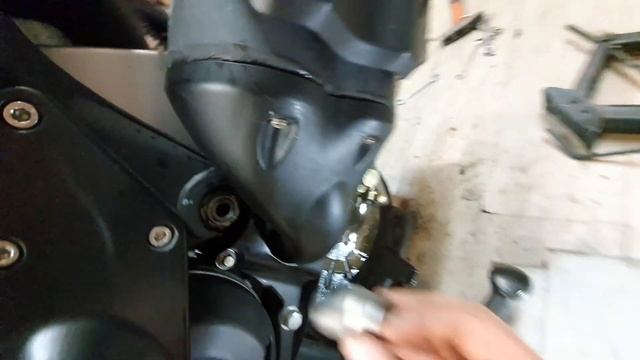 Aprilia SRV 850. Цепь\звёзды. GPS автосмазчик цепи. смотреть онлайн