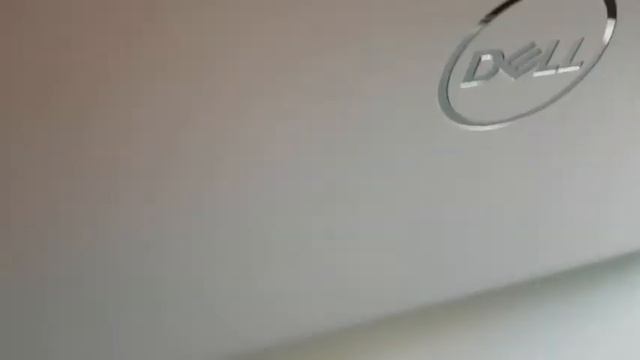 DELL INSPIRON 17 series 5000 NOISE Test like a hoover смотреть онлайн