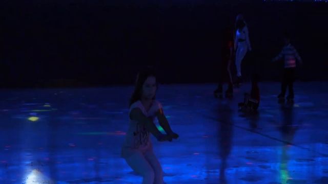 Урок №2. Учимся кататься на роликах. Роликовые коньки для начинающих. Катание на роликах. смотреть онлайн