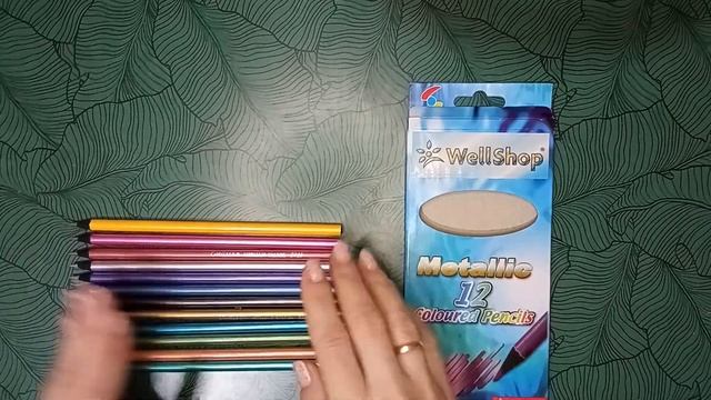 Обзор на новые карандаши и раскраску Метаморфозы от Керби Розанеса. смотреть онлайн