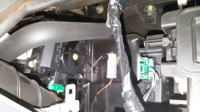 2005 Accord/TSX Vent Mode Selector Motor Repair смотреть онлайн