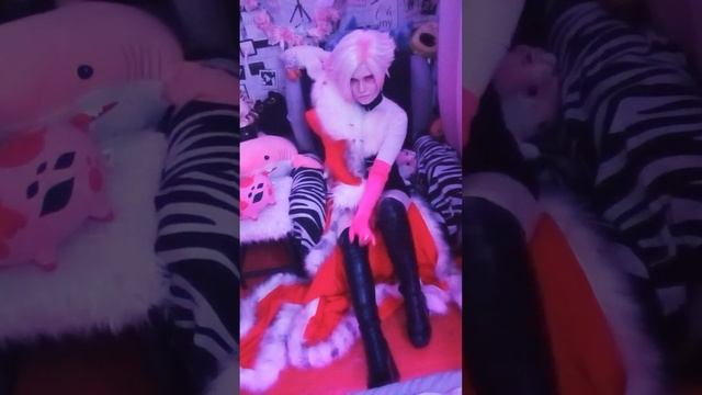 Angel Dust Cosplay /Демонстрация костюма/ смотреть онлайн