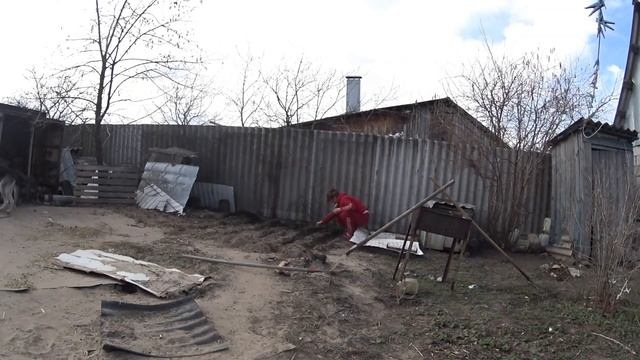 12 апреля продолжение... Сажаю бурак, севок?, дайкон?. Навоз для моих растений смотреть онлайн