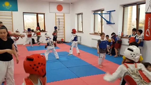 Тренировка в группе НП(11) смотреть онлайн