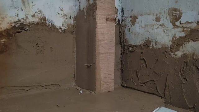 Как выровнять угол в комнате👀 как выровнять углы в комнате быстро Популярное видео смотреть онлайн