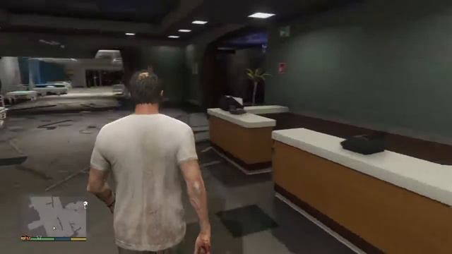 GETTING INSIDE THE GTA 5 HOSPITAL!! смотреть онлайн