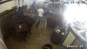 Брат главы ДНР Александра Захарченко ранил официанта в донецком баре