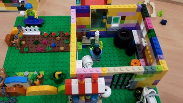 Лего - самоделка Торговый центр с механическим лифтом. Lego самоделка с механизмом смотреть онлайн