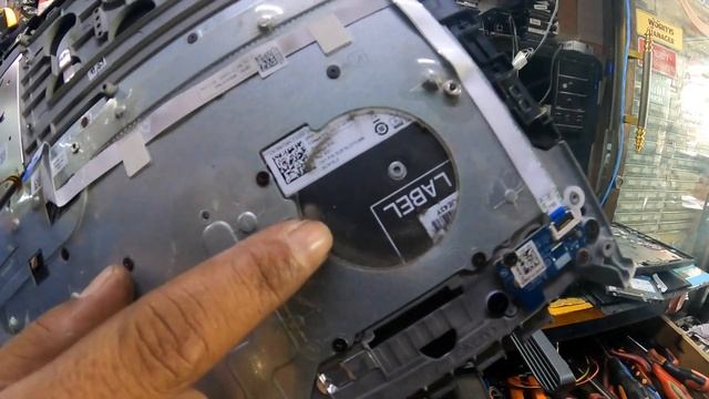Dell Inspiron 15 Gaming 7577 เปลี่ยนคีย์บอร์ด Battery(K.แชมป์)By ช่างพงษ์ смотреть онлайн