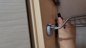 замена доводчиков  Blum и причина неработоспособности.