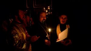 Седе Адам прямо рая