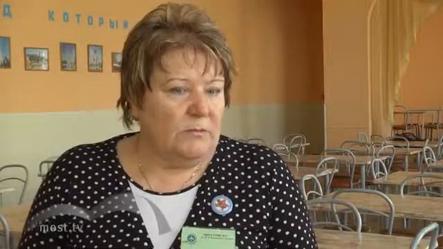 Липецк. Мост. Ученики школы №9 в Липецке перешли на сухой паек смотреть онлайн