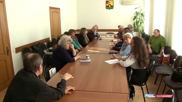Юрий Менчиц встретился с депутатами Красноармейска смотреть онлайн