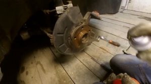 Замена тормозных дисков и колодок  SKODA Fabia Classic 1.2