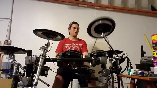 Testing the BOSS Loop Station (drunkly) смотреть онлайн