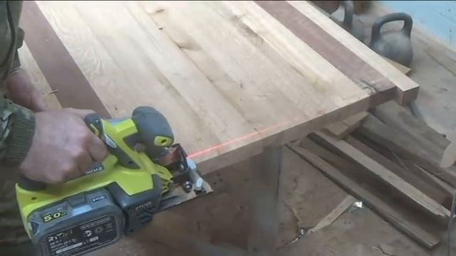 СТОЛ ИЗ СТОЛЕТНЕГО ДУБА! Столешница из старья. A TABLE MADE OF CENTURY-OLD OAK! The countertop смотреть онлайн