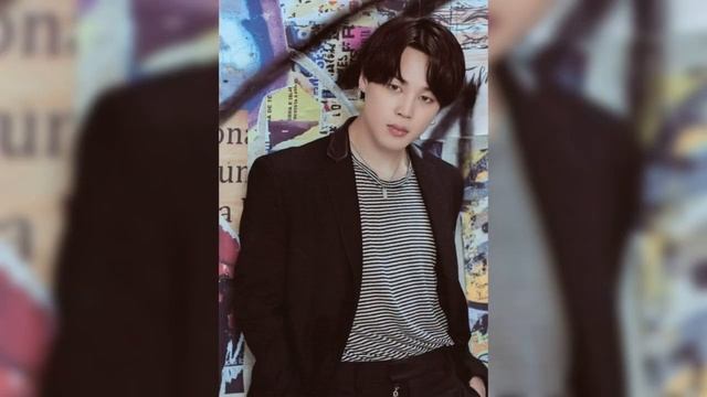 В Сеуле уже 13 октября. Сегодня день рождения у нашего принца Чимина. Heрi Bezday Tu Yu???????