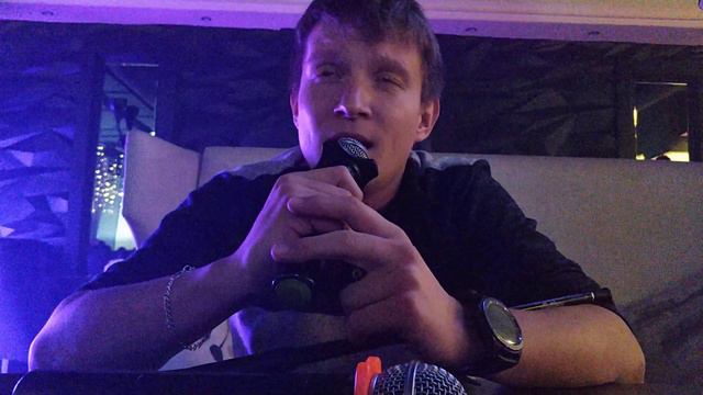 Хорошо спел в караоке