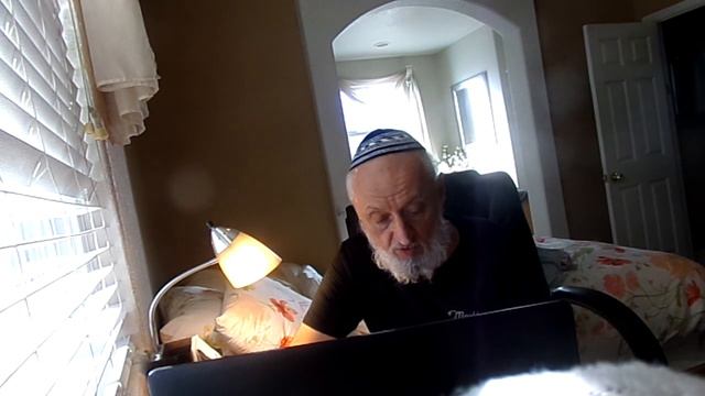 Ребе то что называют шариатом это от Бога или от людей....?(Алексей Гулько) смотреть онлайн