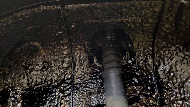 Nissan Almera. Делать дополнительную шумозащиту можно и не разбирая салон авто, с внешней стороны. смотреть онлайн