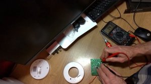 Ремонт датчика движения IEK. Замена реле HRW-124LM.