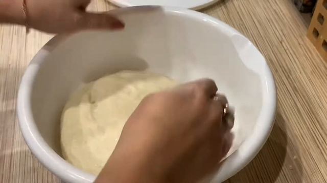 Хрустящая булка #багет, невероятно вкусная и ароматная смотреть онлайн