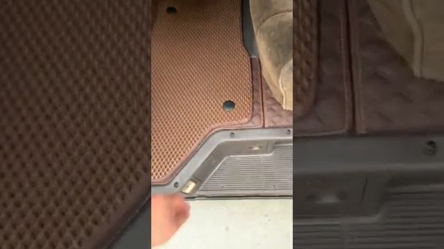 Тойота Хайс индивидуальный пошив 3д поликов смотреть онлайн