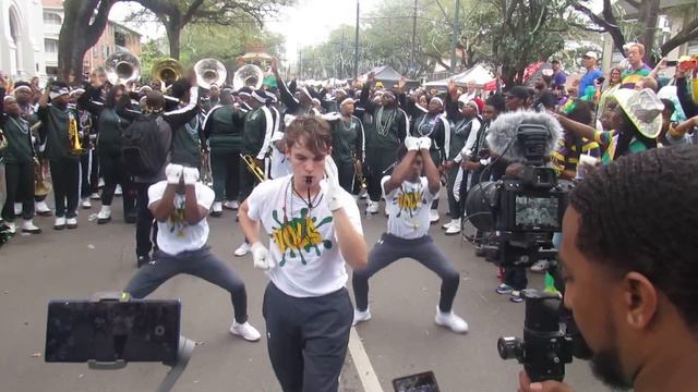 Jefferson Davis Vols Drum Majors | Choppa Style | Krewe Of Rex Mardi Gras Parade In New Orleans | смотреть онлайн