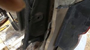 ВОДА В БАГАЖНИКЕ Ниссан Максима.Нашёл причину