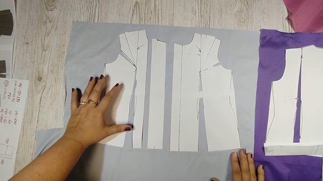 Как правильно разложить выкройку на ткани и вырезать.Секреты и тонкости кроя на ткани. смотреть онлайн